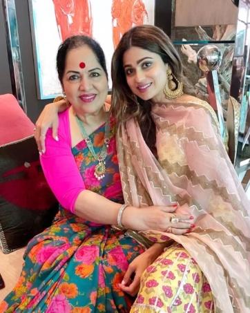 Shamita Shetty recalls how mom Sunanda Shetty became her light in the darkest moments