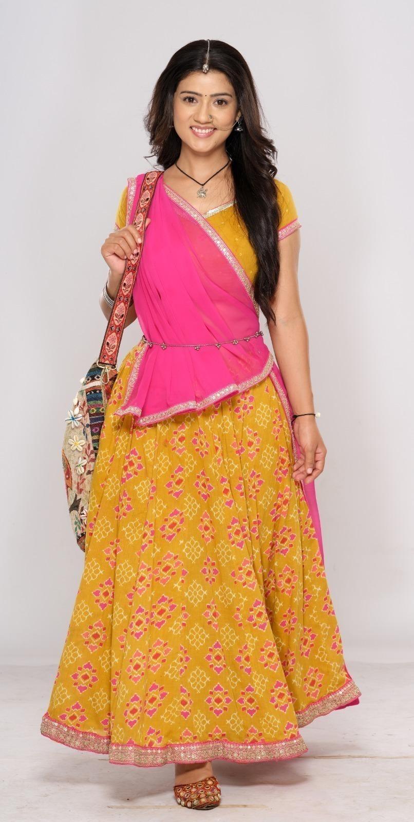 Diksha Dhami, Eshaa Pathak & others reflect on the role of music this 'World Music Day'