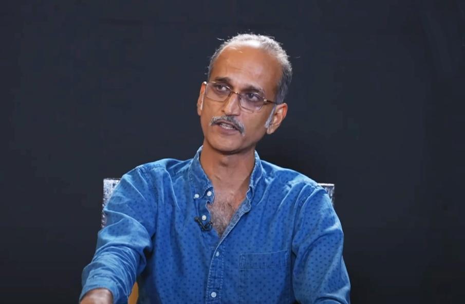 Rohan Sippy says Easter eggs should be used resourcefully, should not distract viewers