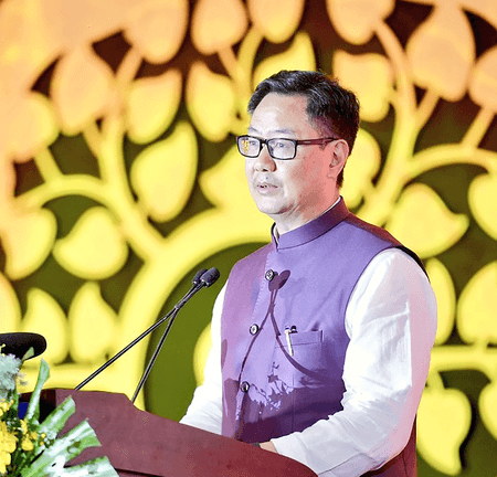 Rahul Gandhi's 'surrender' barb becomes talking point in Pakistan, gets called out for crossing line