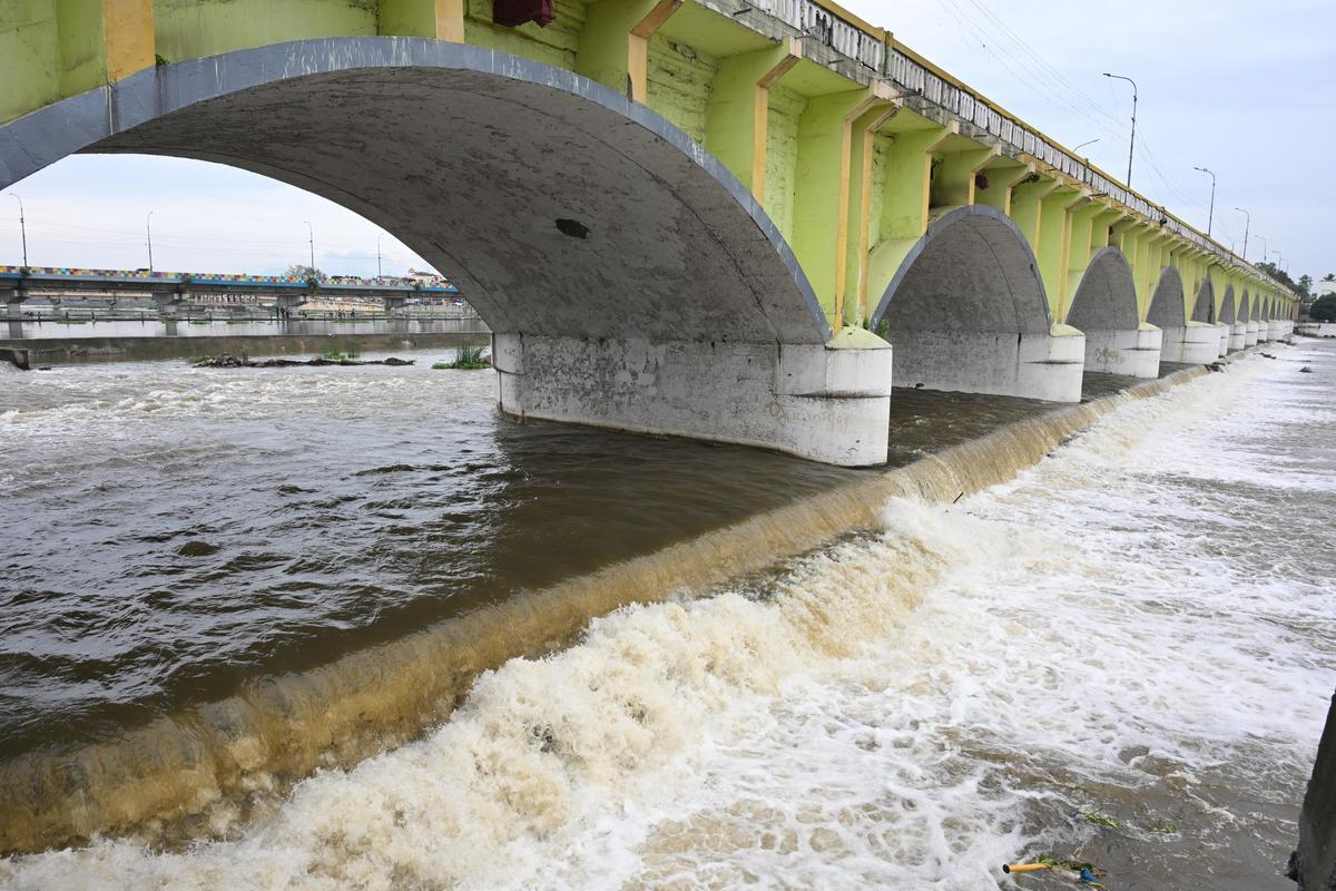 pollution in Vaigai river