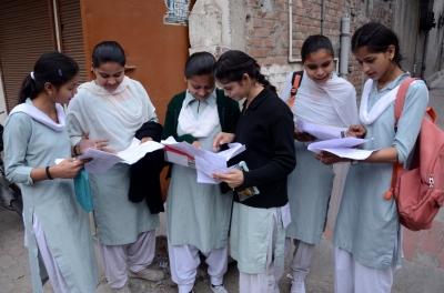Girl students excel in Class 10 exams in Punjab