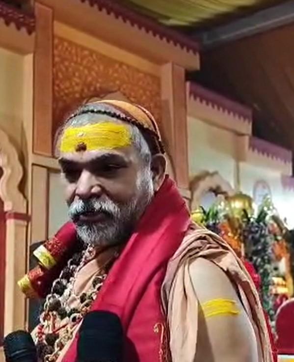 ‘People make prime ministers’: Swami Avimukteshwaranand on Rahul Gandhi