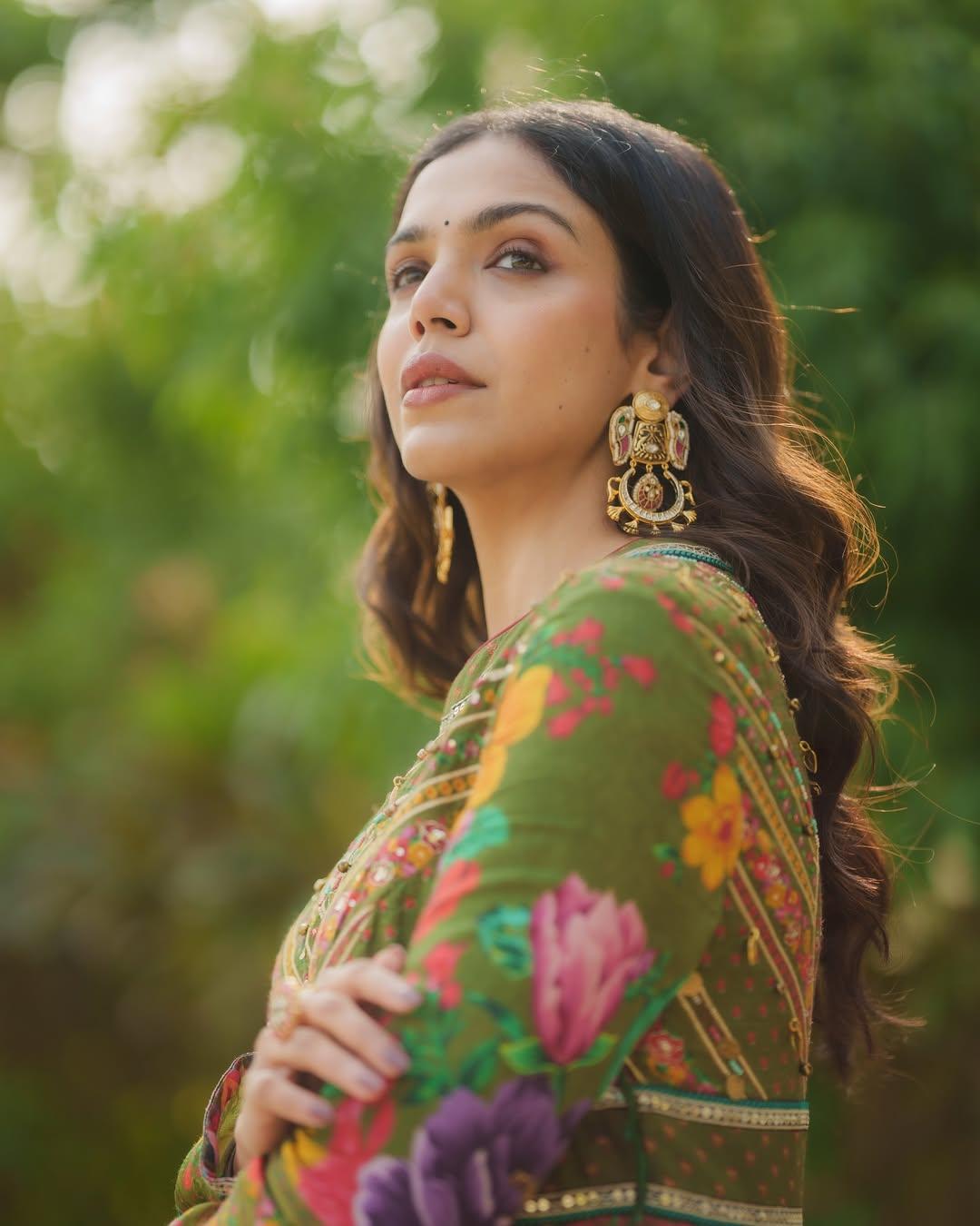 Shriya Pilgaonkar talks about receiving guidance from her actor parents Sachin & Supriya