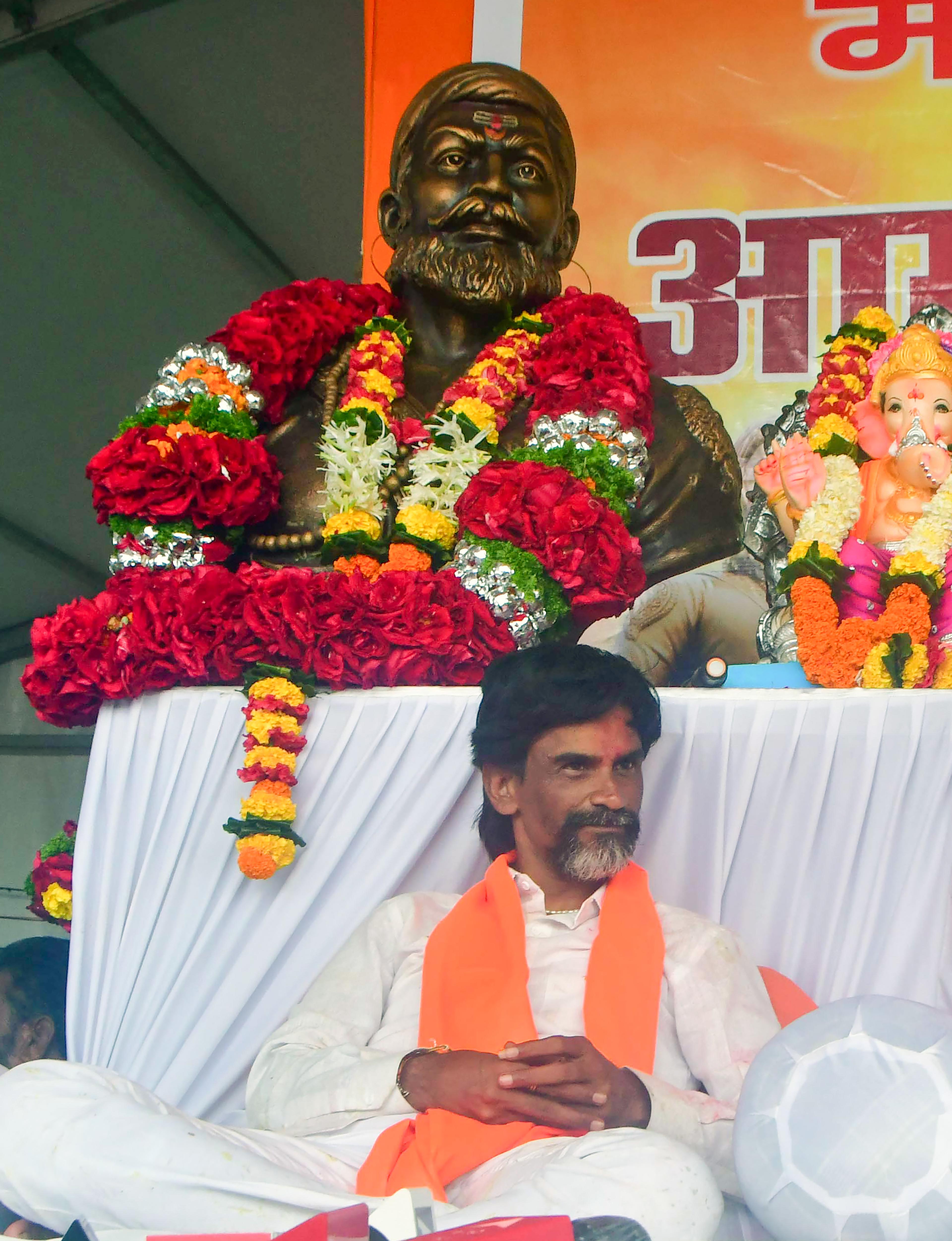 Jarange-Patil accuses CM Fadnavis of playing politics, urges supporters to maintain peace