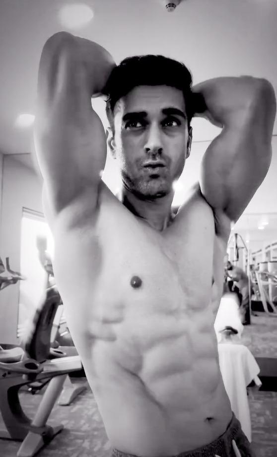 Kriti Kharbanda says 'So proud of u' as Pulkit Samrat drops a glimpse of his Monday Motivation