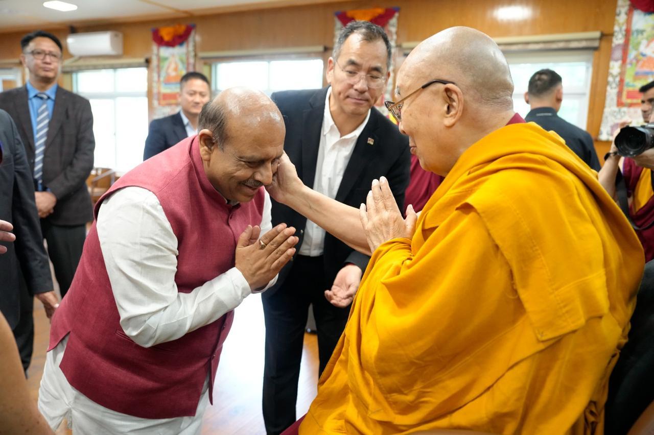 Delhi Speaker Vijender Gupta seeks blessings from Dalai Lama
