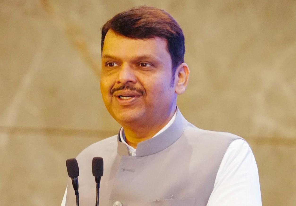 Fadnavis accuses Uddhav Thackeray of minority appeasement, says he has abandoned Hindutva (IANS Exclusive)