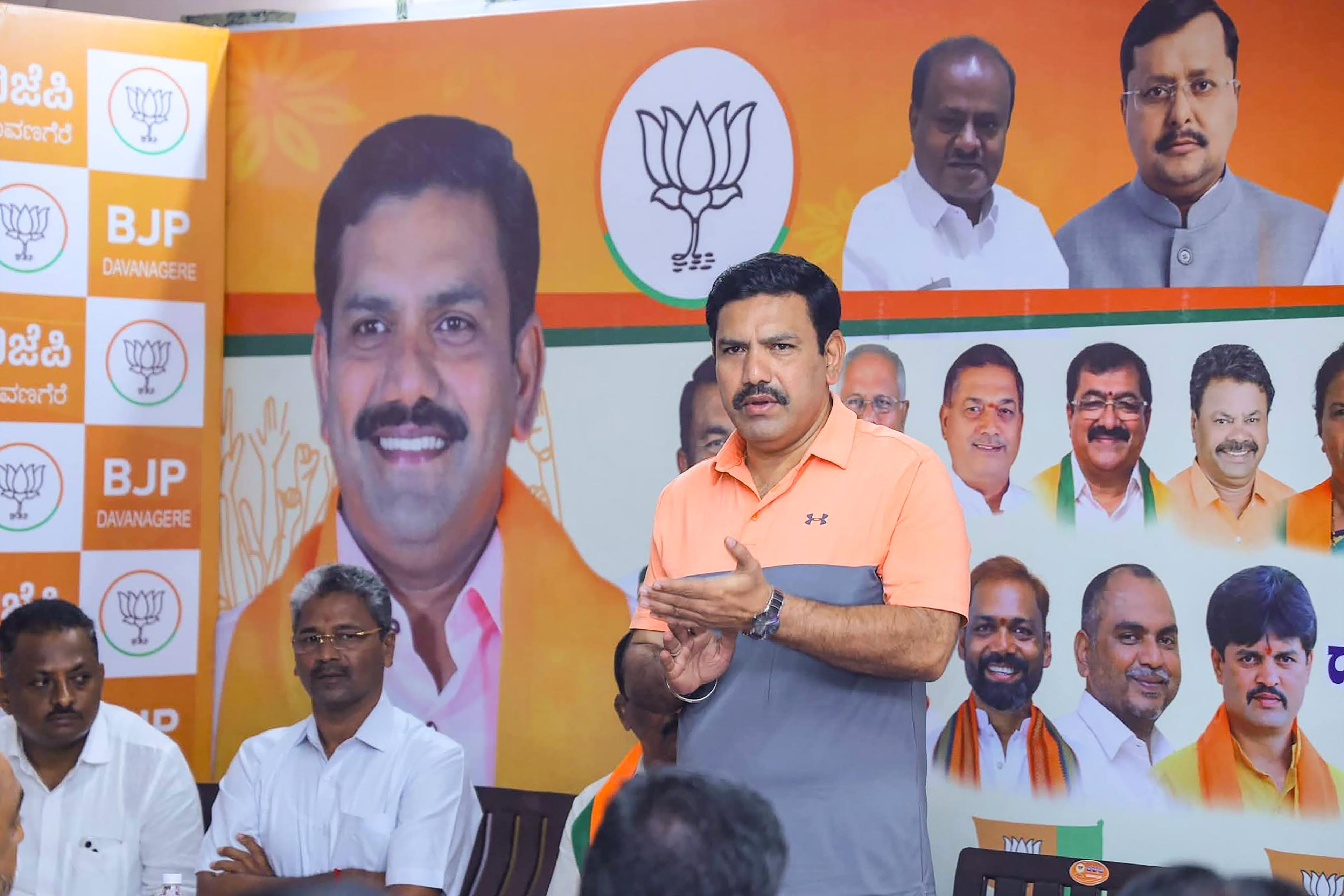 K’taka: BJP victory certain, CM nervous, says Vijayendra