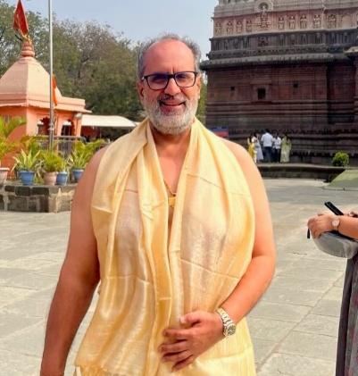 Anand L. Rai seeks blessings at Grishneshwar temple