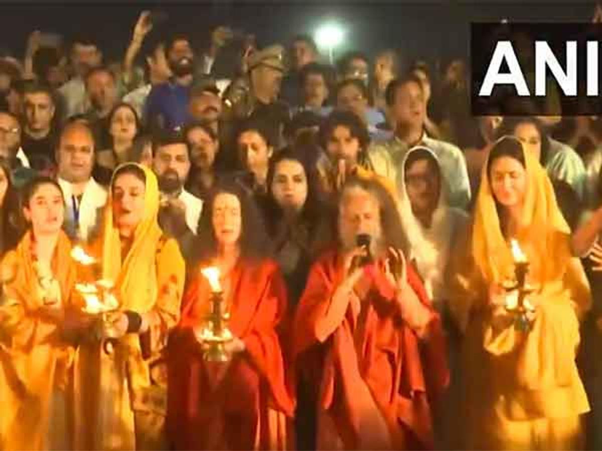 Katrina Kaif and Raveena Tandon