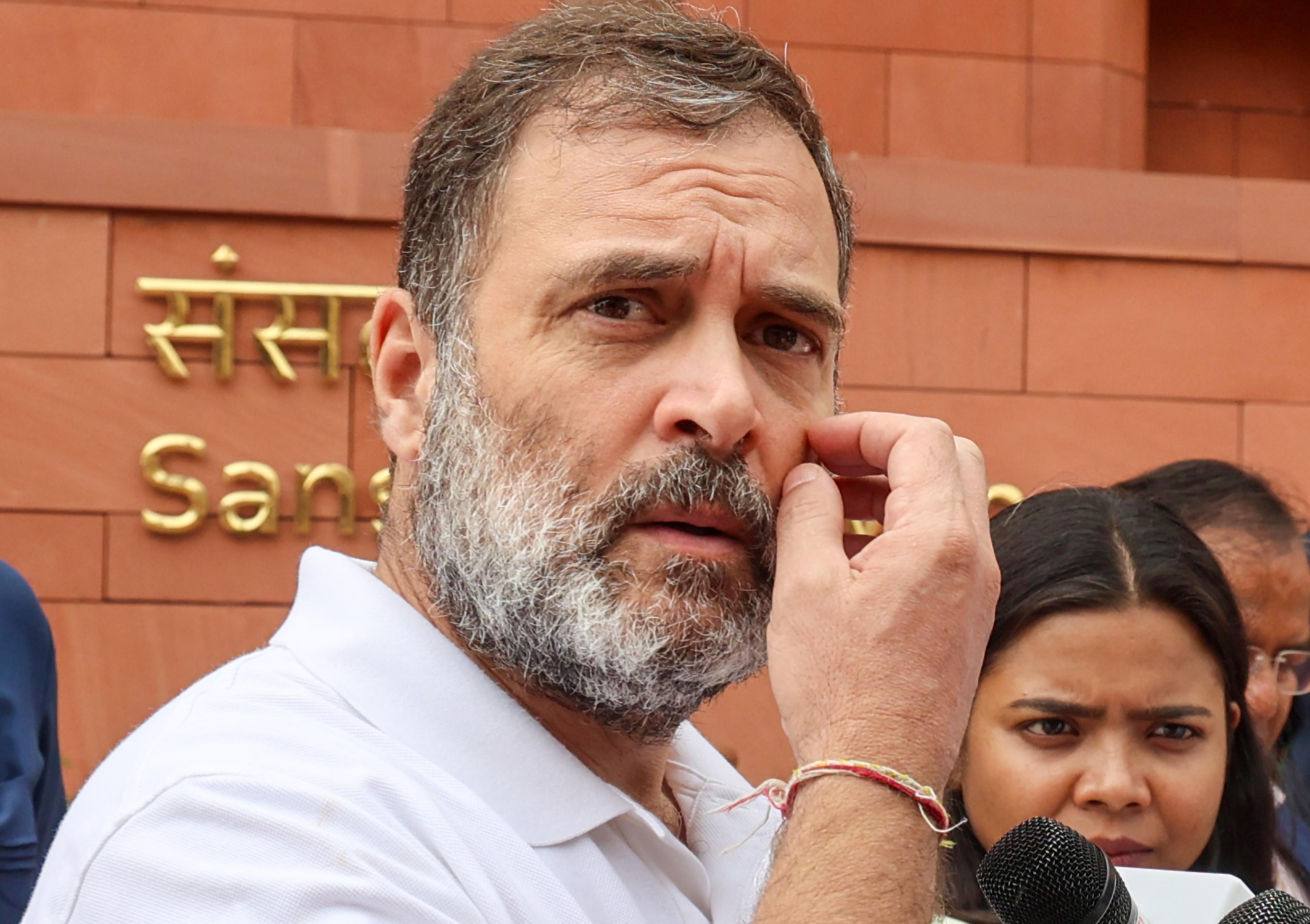 SC extends relief for Rahul Gandhi in Veer Savarkar defamation case