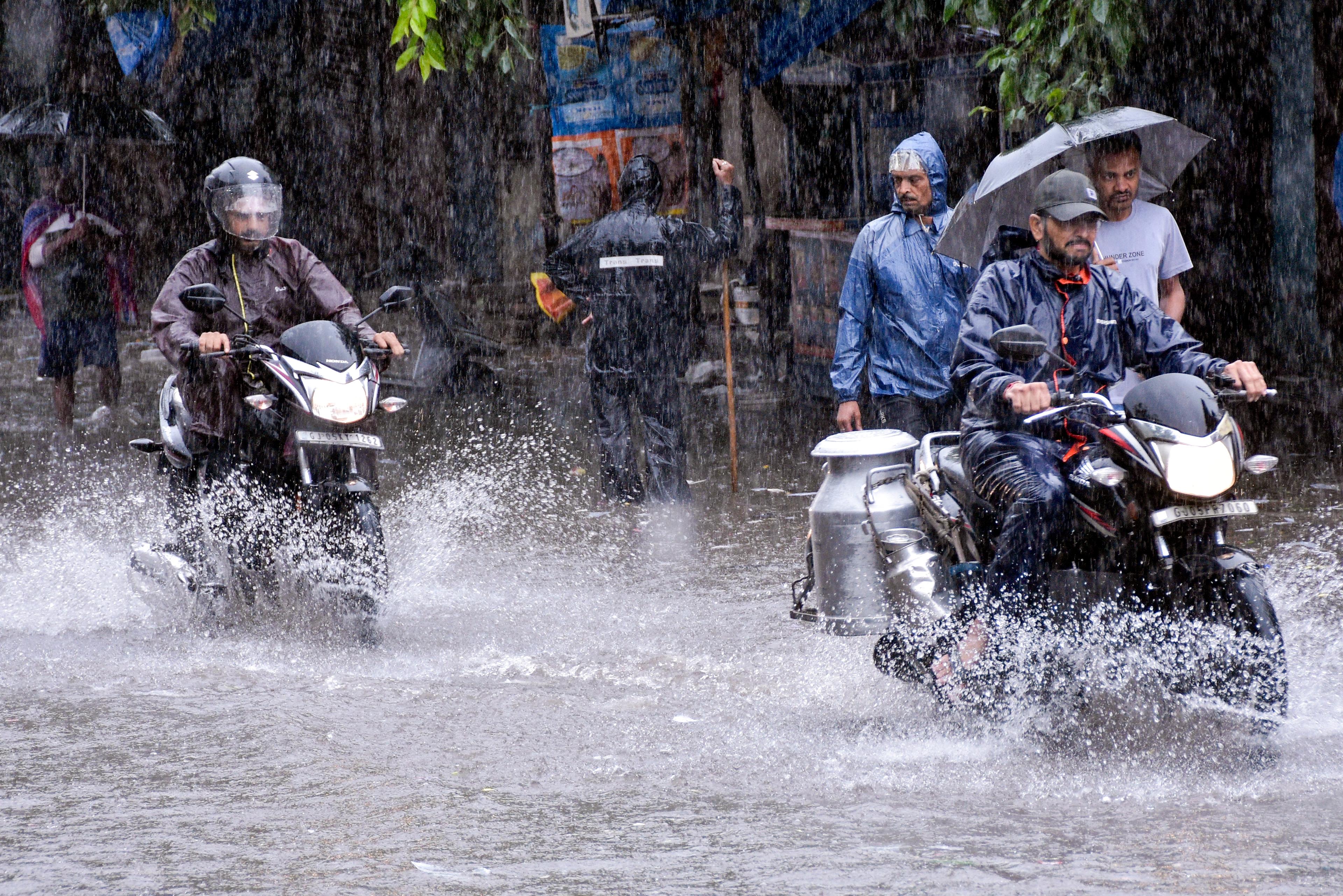 Heavy rain forecast in Gujarat, fishermen advised not to venture into sea till August 28