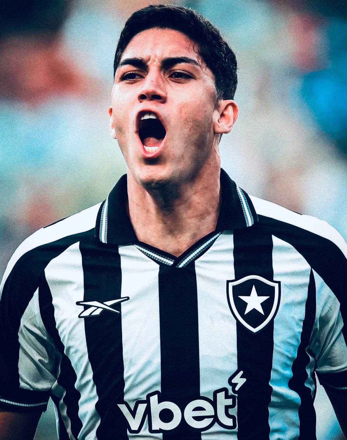 Nottingham Forest sign Brazil's Jair Cunha on five-year contract