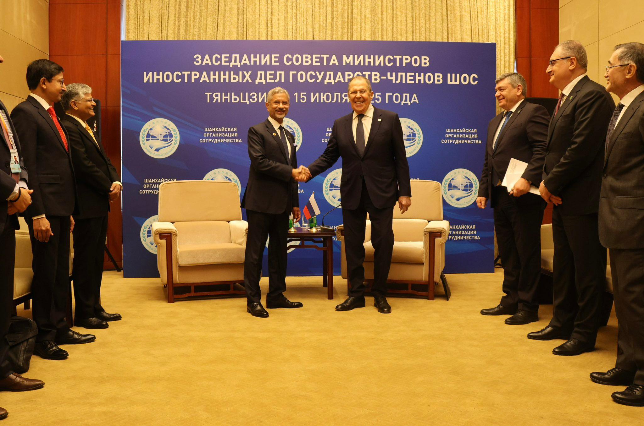 EAM Jaishankar meets Foreign Ministers of Russia and Iran in China's Tianjin