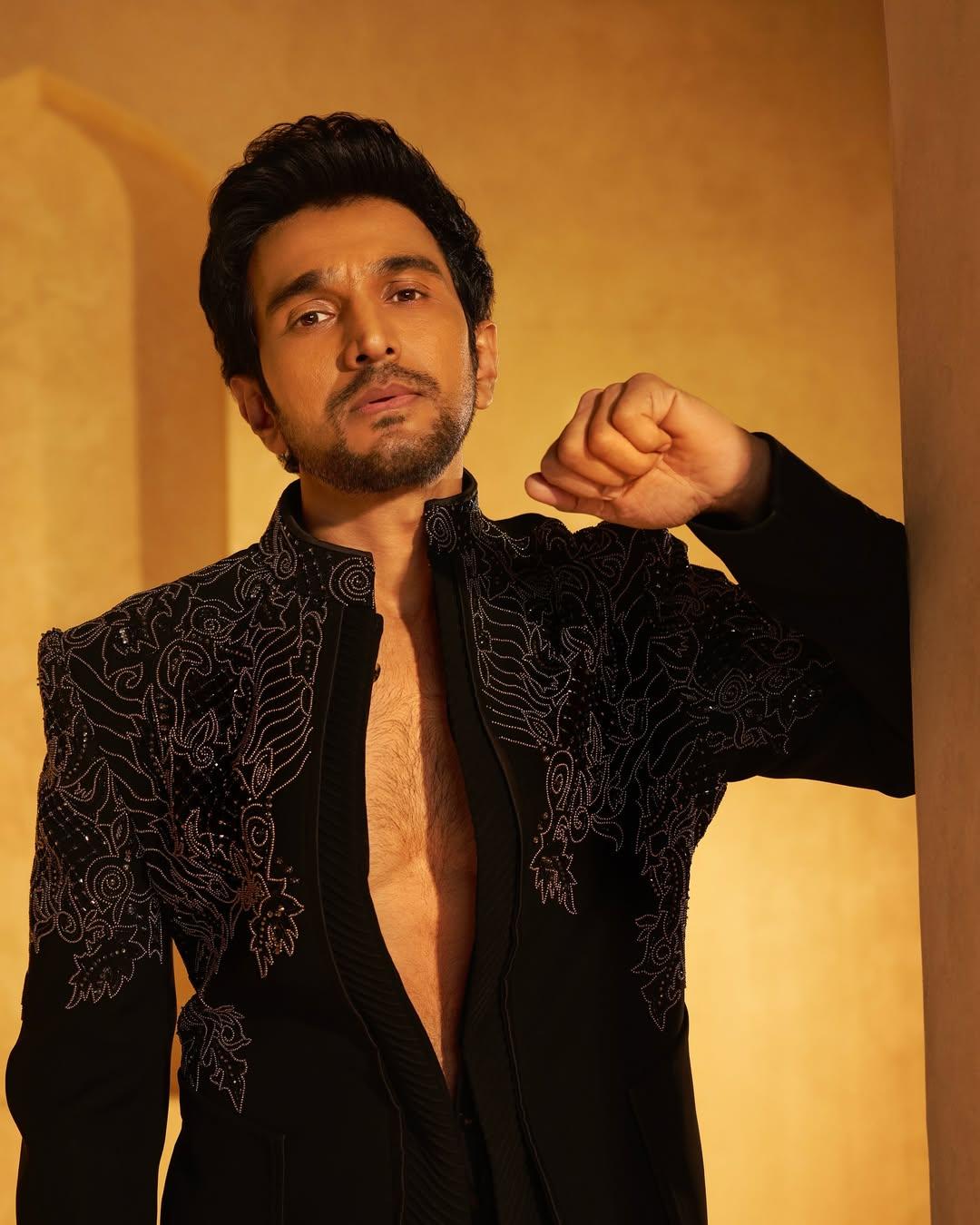 Pratik on ‘Gandhi’, ‘Saare Jahan Se Accha’: Both ideologies are trying to keep the country safe