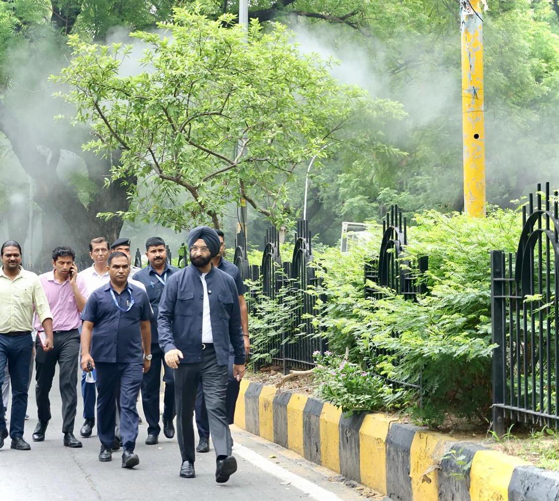 ‘Committed to clean Delhi air’: Minister Sirsa after inspecting mist system