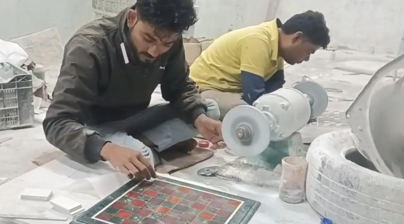Marble chess from Agra reaches Kremlin: Artisans thank PM Modi