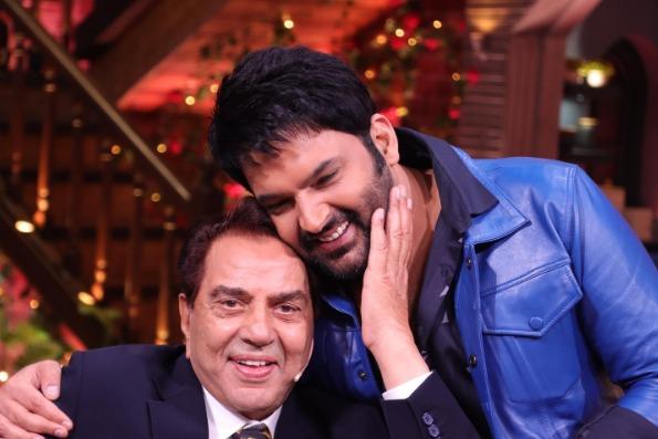 When late Dharmendra waited for two hours just to watch Kapil Sharma perform in Toronto