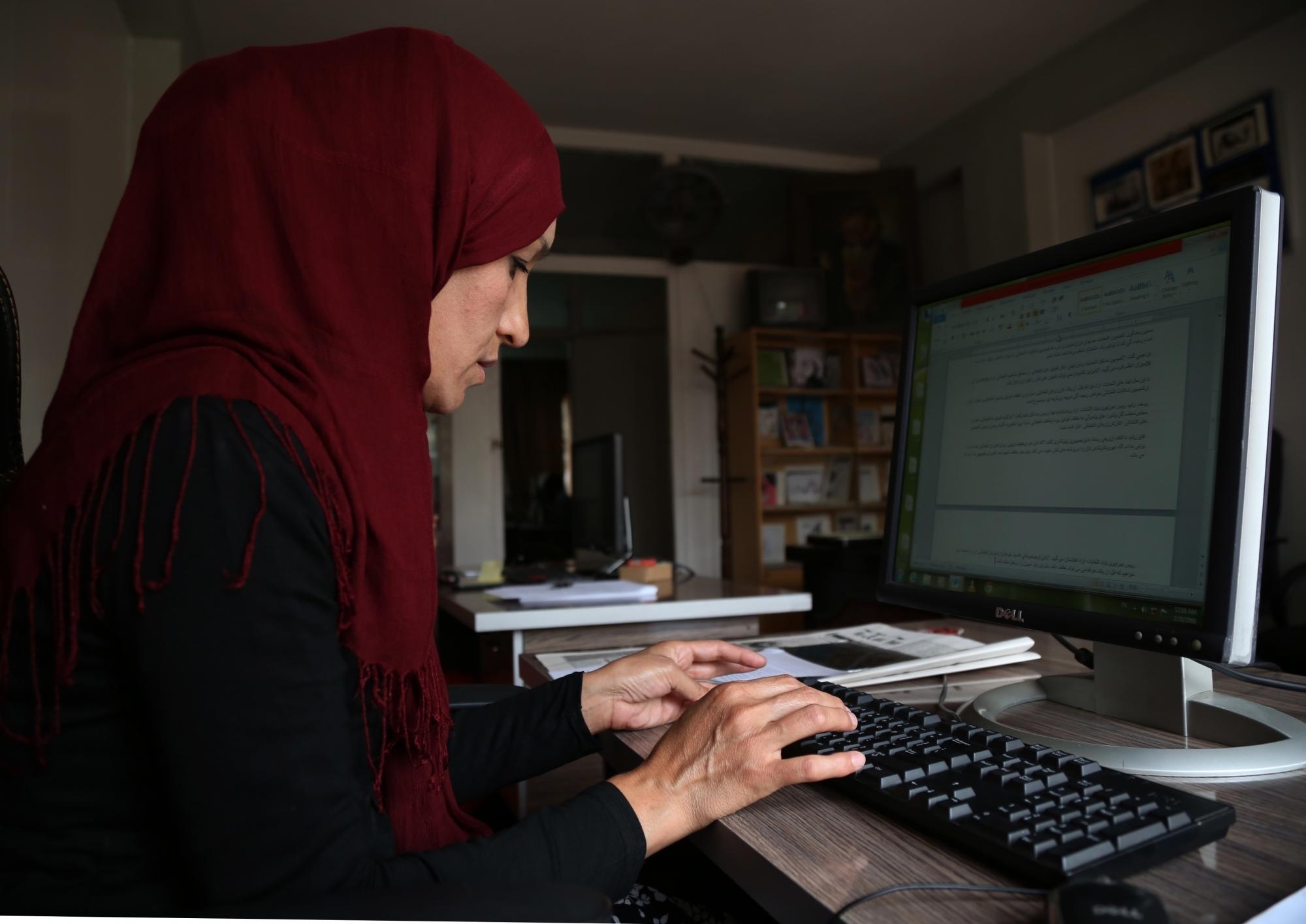 Media watchdog warns Afghan journalists in Pakistan and Iran face worsening conditions