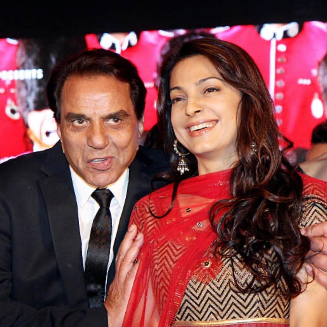 Juhi Chawla revisits her childhood obsession with Dharmendra’s classic ‘Sholay’