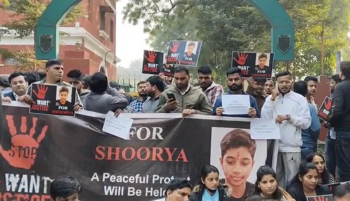 Delhi teen accuses teacher of harassment, commits suicide; massive protest outside school