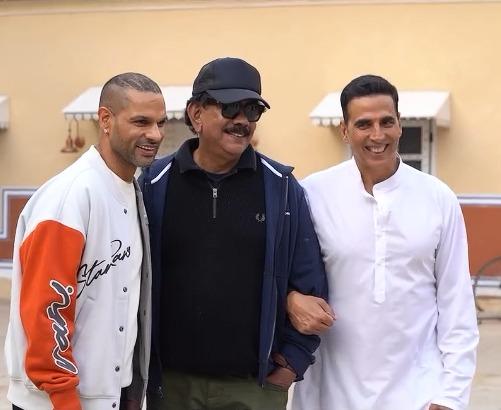 ‘Howzzat’: Akshay Kumar gets bowled out by Shikhar Dhawan on ‘Bhooth Bangla’ set