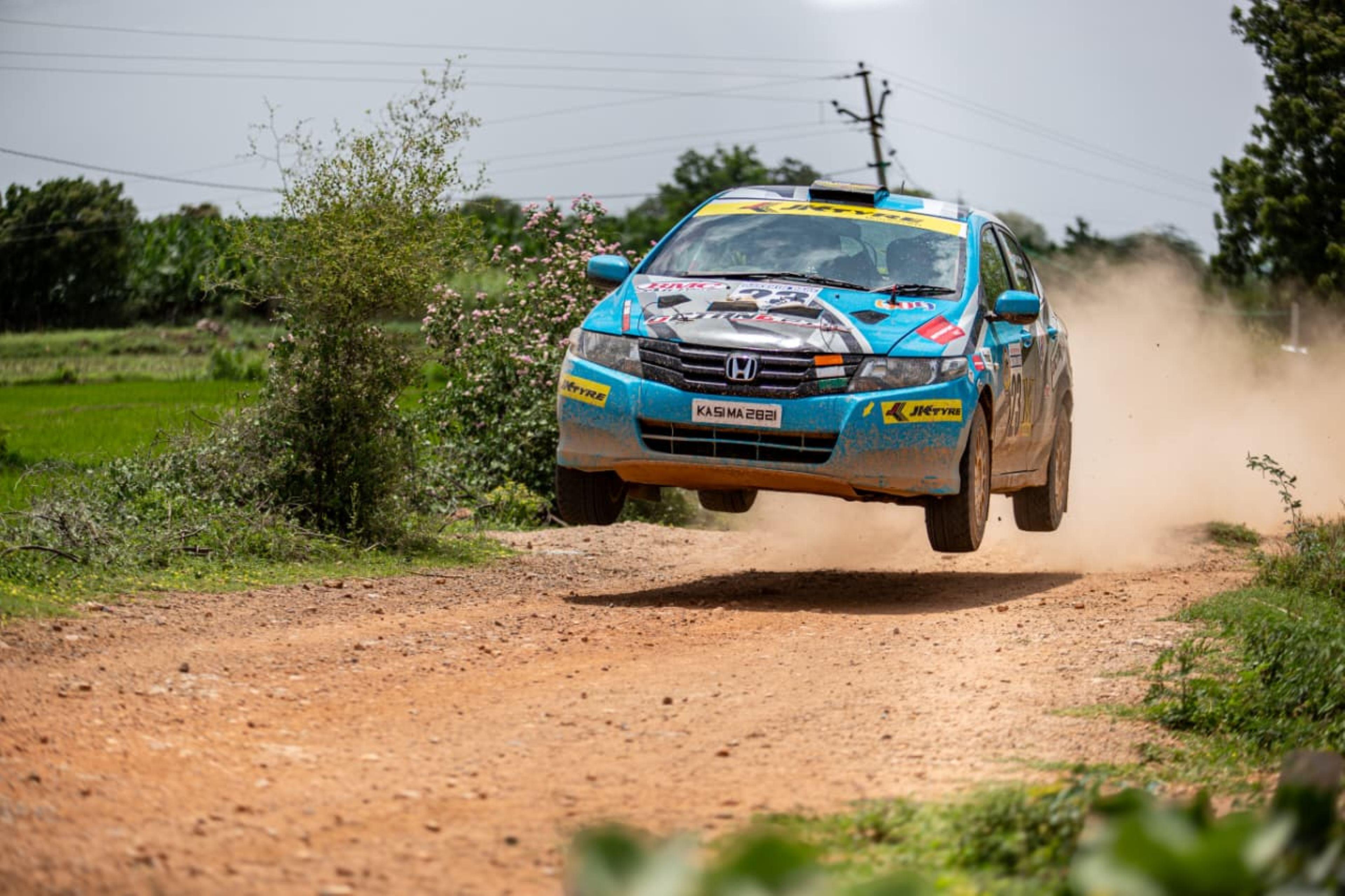 Adith KC and Harish KN pair take lead in Dakshin Dare after Day 2