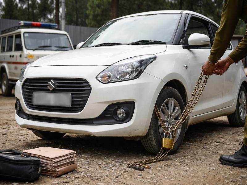 Police in J&K's Shopian seize vehicle bought with proceeds of narcotics trade