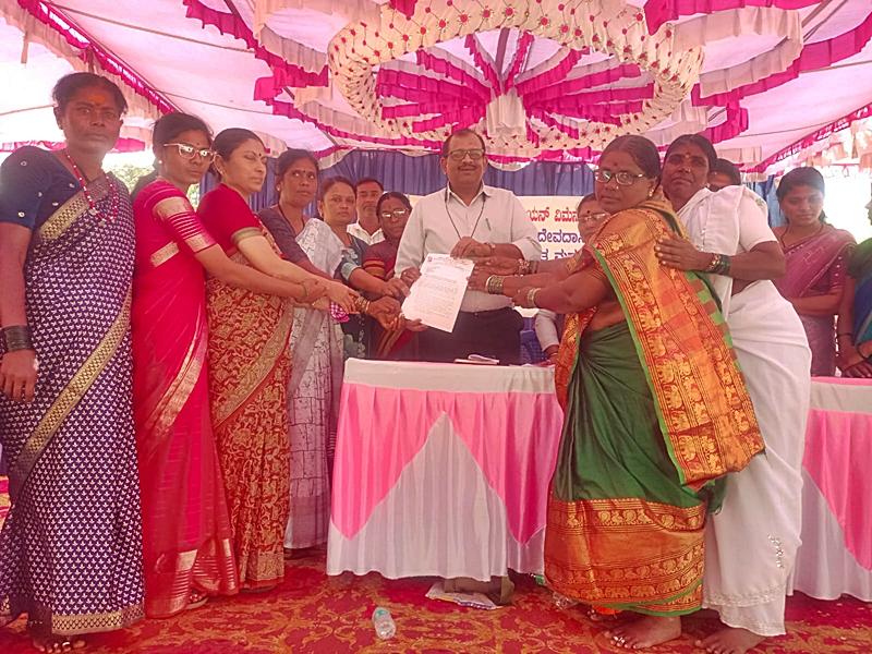 National Federation of Indian Women urges K'taka govt to continue re-survey of former Devadasis