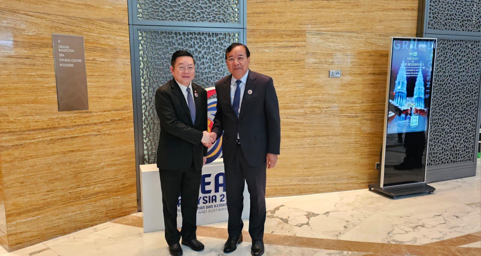 ASEAN, Cambodia discuss peaceful settlement of disputes through dialogue