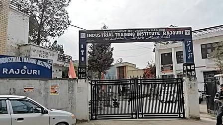 Raising 'solar workforce': J&K's ITI Rajouri begins 3-month training program for 'solar technicians'
