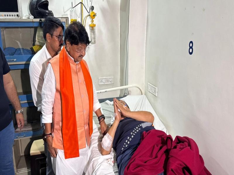 Madhya Pradesh: Two killed, thirteen injured as truck plows into crowd