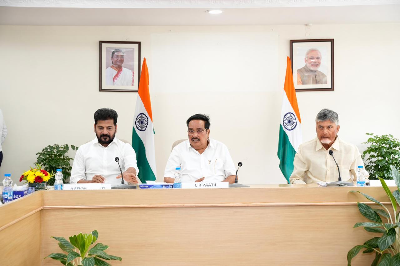 Telangana, Andhra CMs meet in Delhi to discuss river water issues