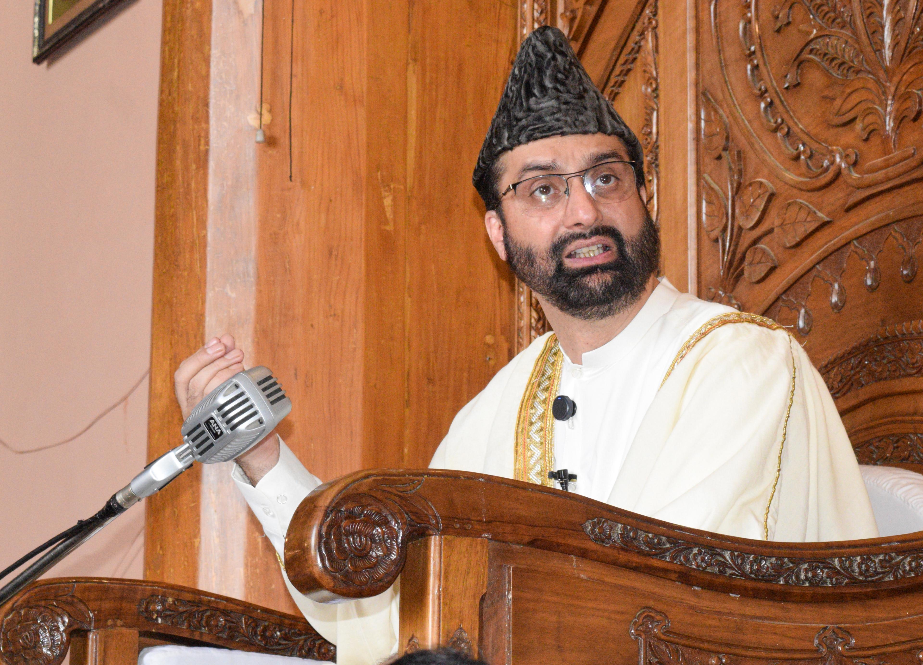Painful memories of 2025 stay with us: Mirwaiz Umar Farooq