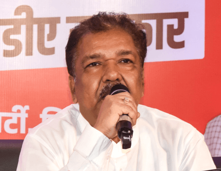 'Maha-Lathbandhan' of chaos-makers: NDA leaders on Oppn's seat tussle in Bihar