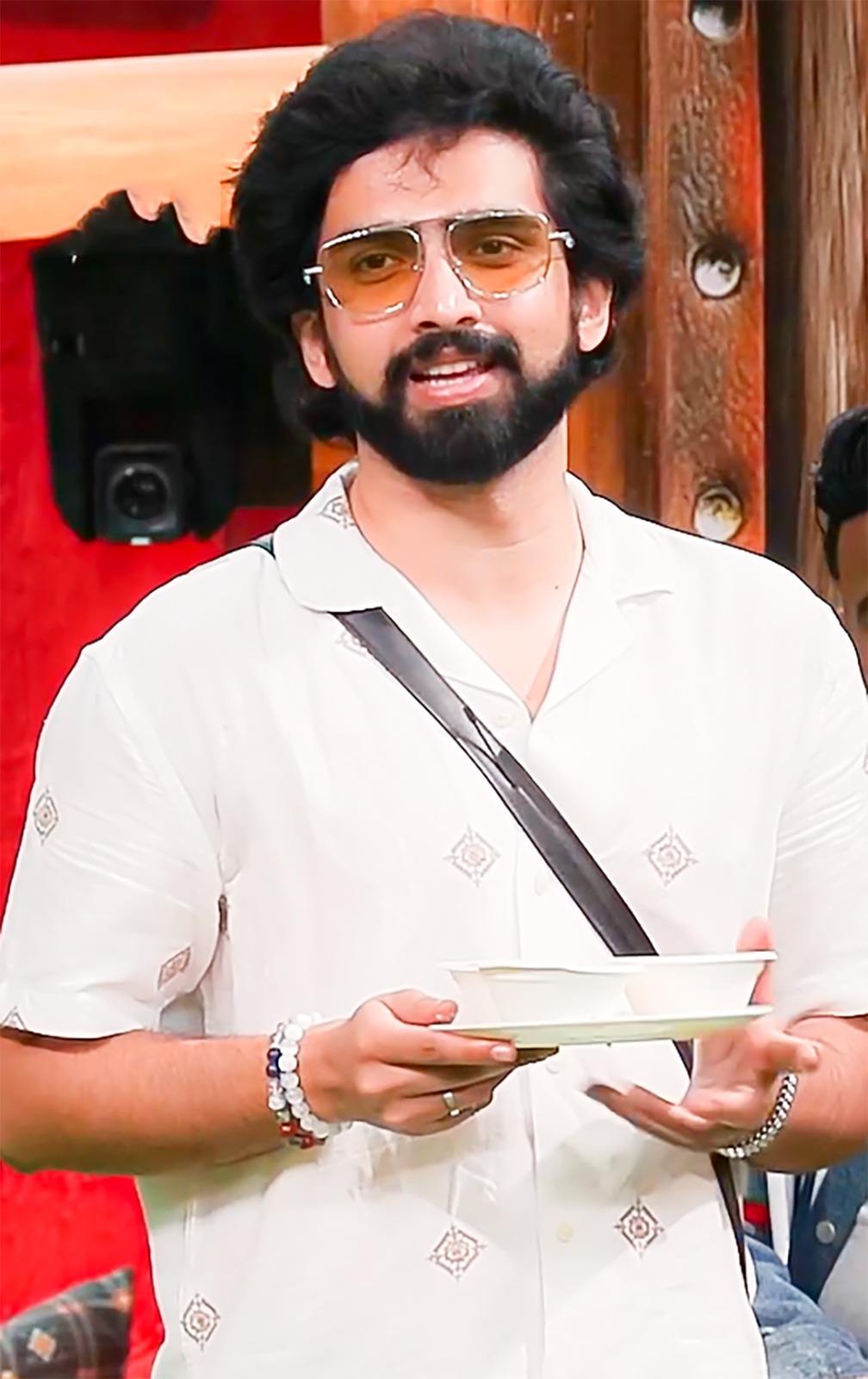 Bigg Boss 19: Amaal Mallik says nobody would cast Farrhana Bhatt even in a “C-grade movie”, calls her mother “B-grade”