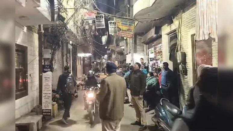 Delhi: Man walks into police station, claims to have killed mother, siblings in Laxmi Nagar