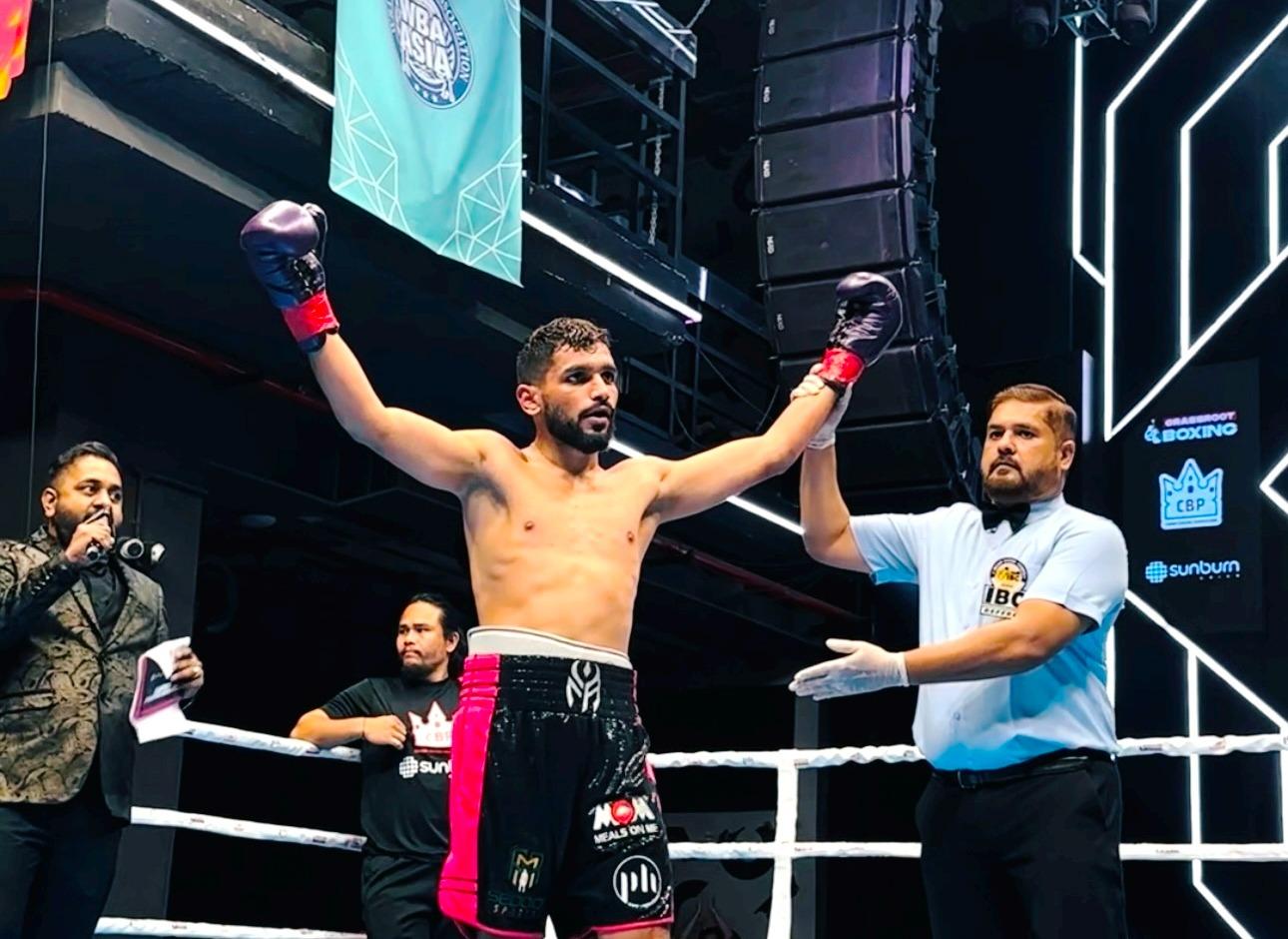 India's Faizan Anwar beats Ghana’s Kpakpo in main event