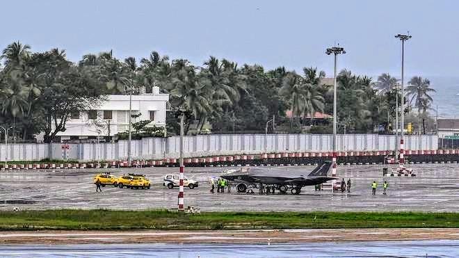 UK F-35 fighter jet makes emergency landing at Thiruvananthapuram airport