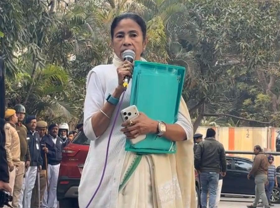 ED counters CM Mamata's claims on I-PAC raids, moves Calcutta HC