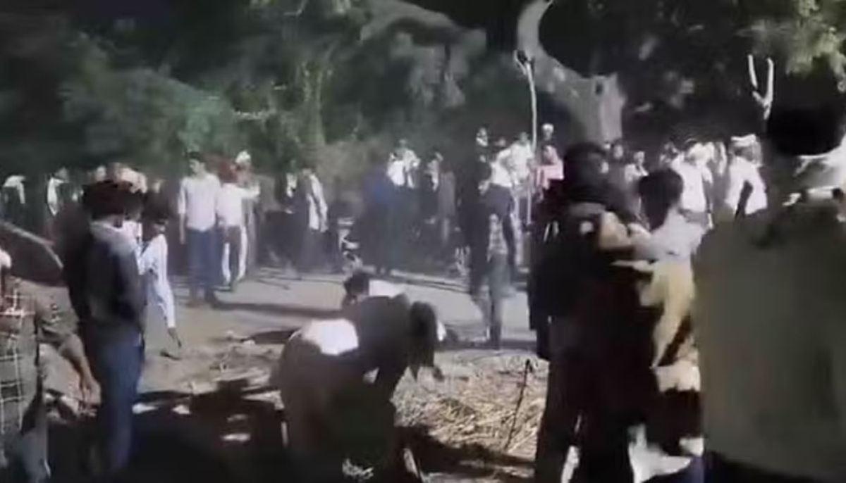 Naresh Meena's supporters protest