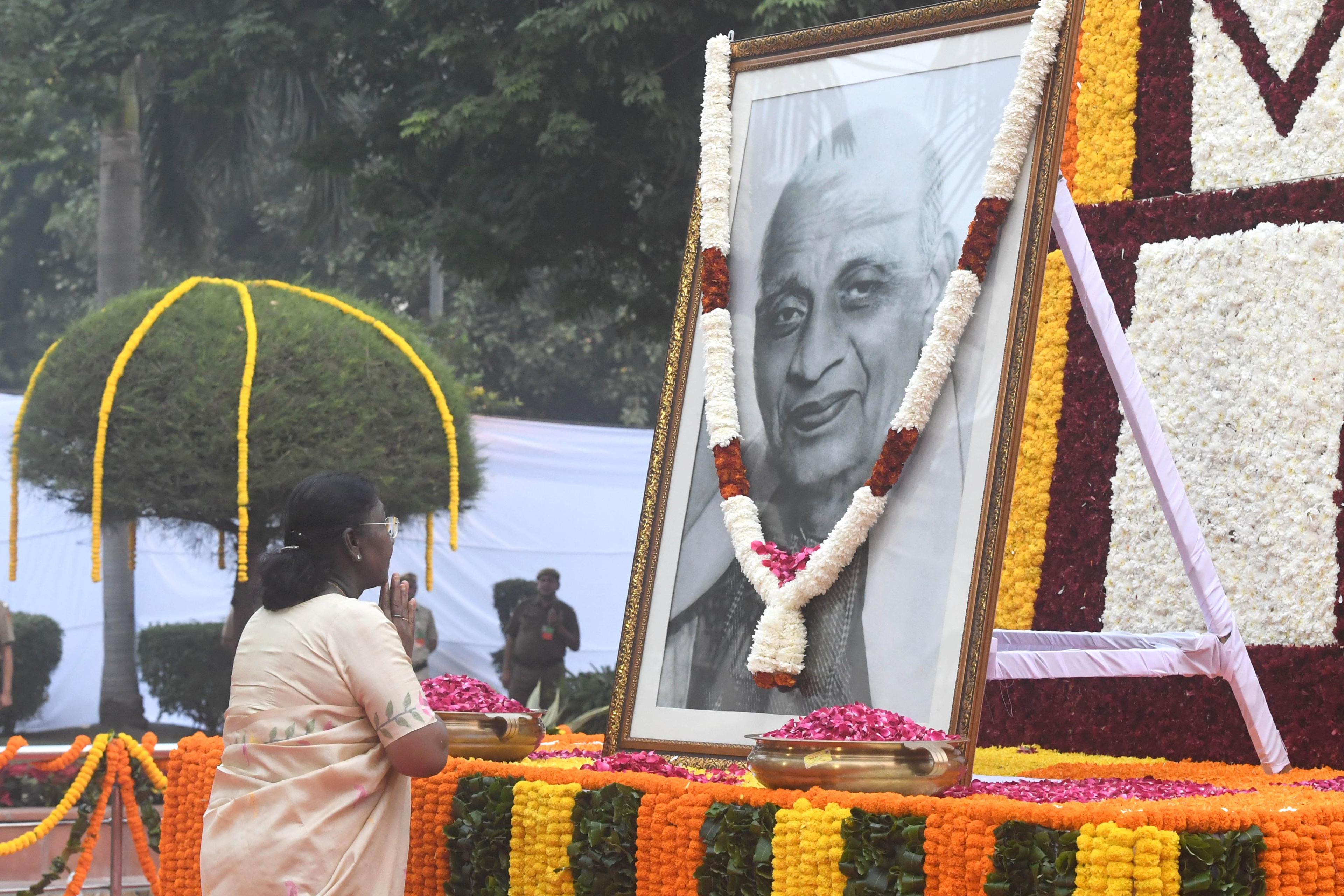 Let us unite to build strong, harmonious India: Prez Murmu leads nation in paying tribute to Sardar Patel