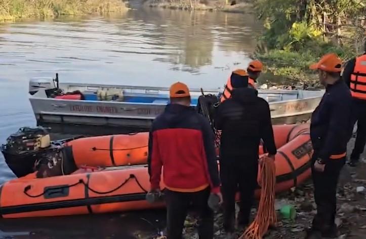 Man feared drowned in Yamuna during idol immersion at Delhi-Noida border
