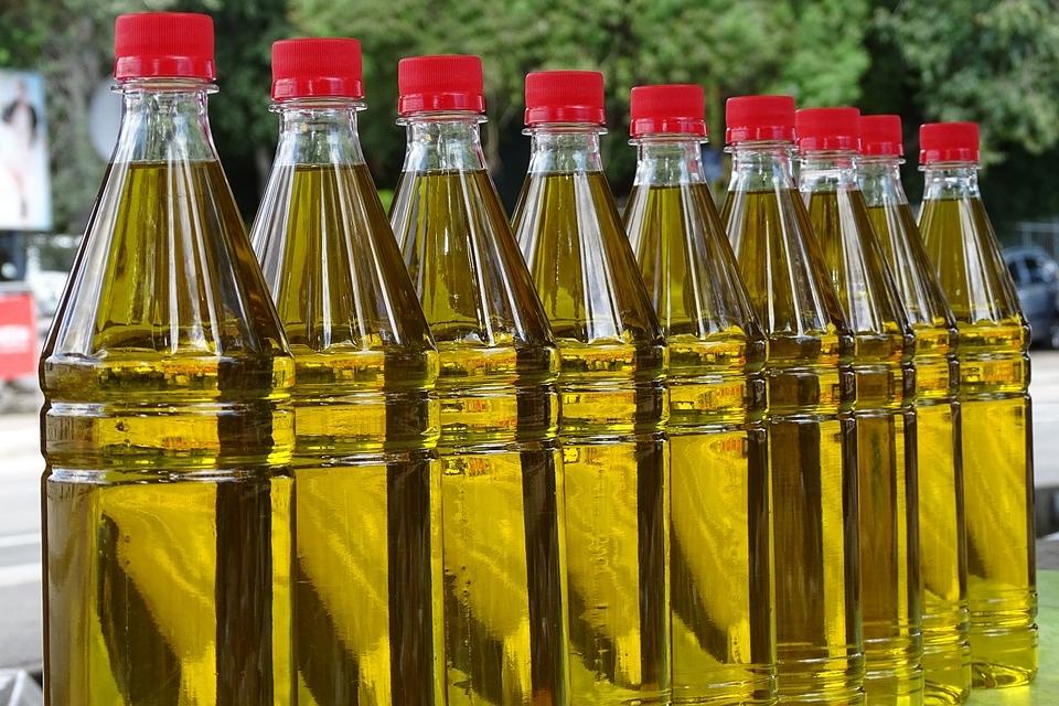 Edible oil prices to come down as refiners pass on gains of customs duty cut
