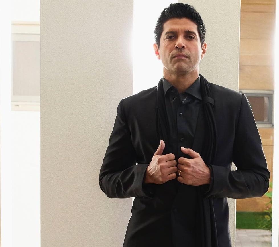 Farhan Akhtar celebrates 21 years of ‘Lakshya’, calls it a story about finding purpose
