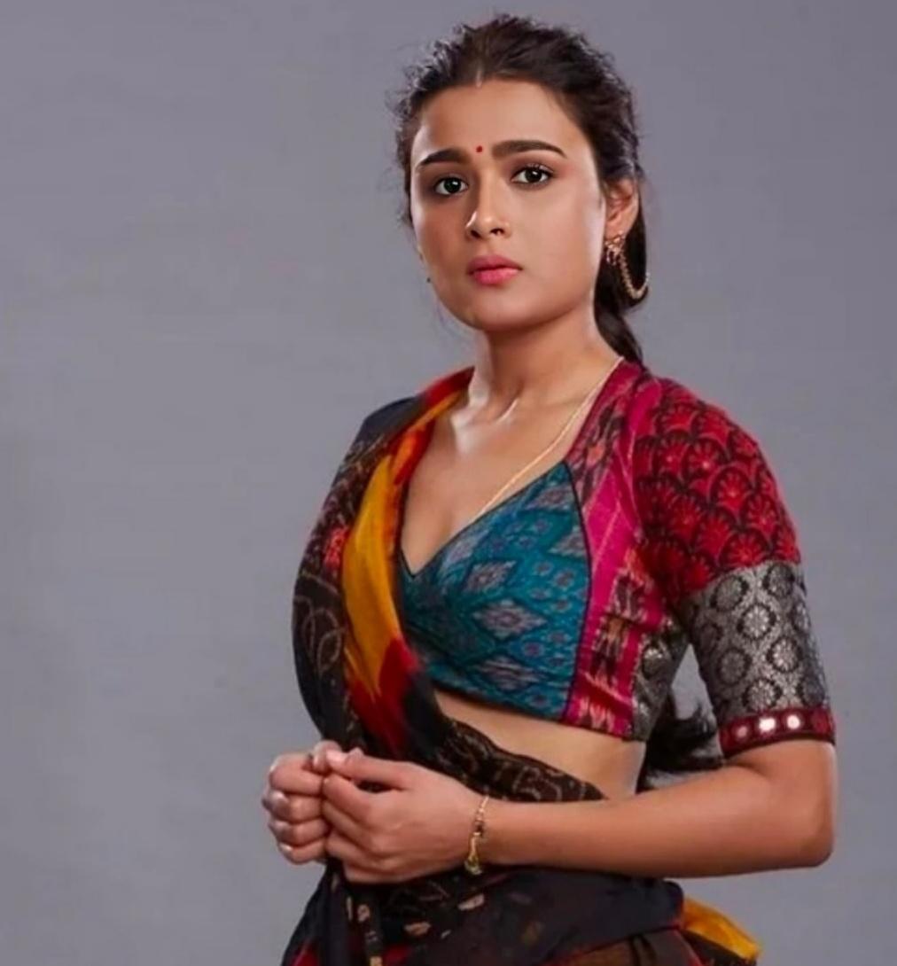 Shalini Pandey says she is 'grateful' to the audience as 'Maharaj' turns 1