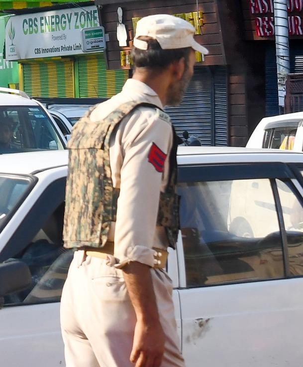 Charge sheet filed against J&K cop in job racket case