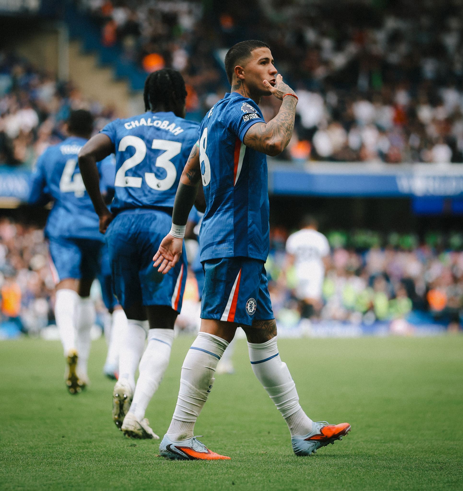 Premier League: Chelsea beat Fulham amid refereeing controversies