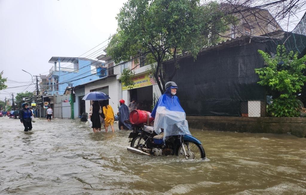 Typhoon Wutip leaves seven dead in Vietnam